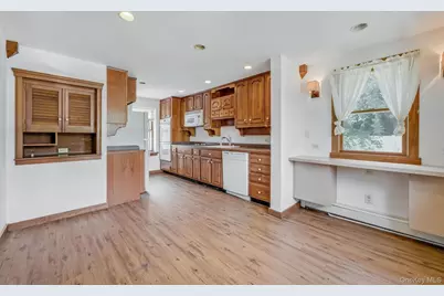 11 Rhoda Avenue, Smithtown, NY 11787 - Photo 11