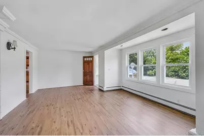 11 Rhoda Avenue, Smithtown, NY 11787 - Photo 5