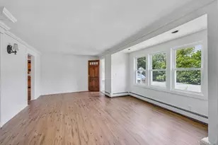 11 Rhoda Ave, Smithtown, NY 11787 - Photo 5