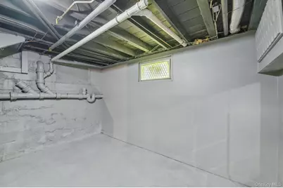 11 Rhoda Avenue, Smithtown, NY 11787 - Photo 21