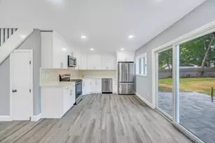 9 Wakefield Ave, Coram, NY 11727 - Photo 25