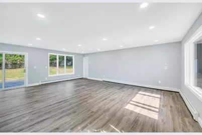 9 Wakefield Avenue, Coram, NY 11727 - Photo 19