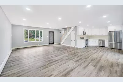 9 Wakefield Avenue, Coram, NY 11727 - Photo 23