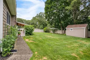 7 Russell Rd, Hampton Bays, NY 11946 - Photo 21