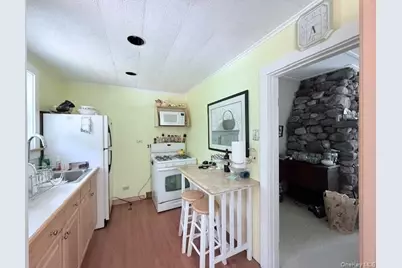 13 Corkscrew Road, Barryville, NY 12719 - Photo 5