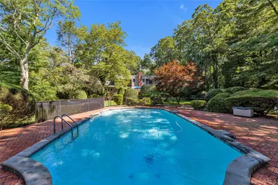 8 Lisa Drive, Dix Hills, NY 11746 - Photo 7