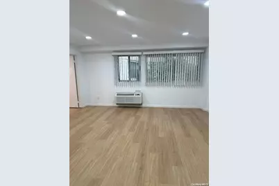 88 Cuttermill Road #112, Great Neck, NY 11021 - Photo 9