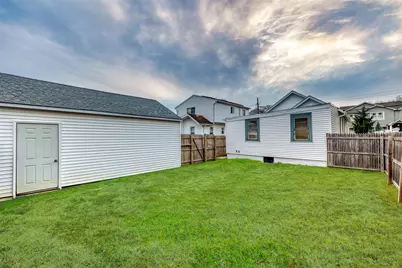 15 Jefferson Avenue, Bellmore, NY 11710 - Photo 29