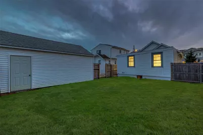 15 Jefferson Avenue, Bellmore, NY 11710 - Photo 3