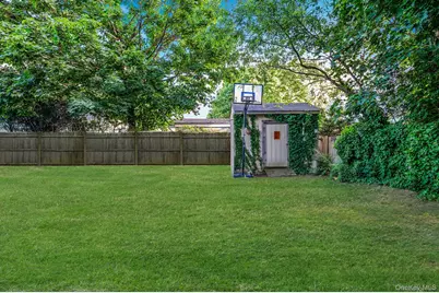 322 N Dunton Avenue, Patchogue, NY 11772 - Photo 7