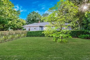 322 N Dunton Ave, Patchogue, NY 11772 - Photo 3