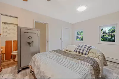 322 N Dunton Avenue, Patchogue, NY 11772 - Photo 21