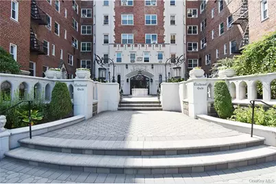 60 W Broad Street #1L, Mount Vernon, NY 10552 - Photo 1