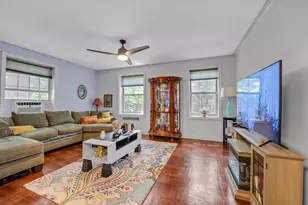 117-01 Park Ln S, Kew Gardens, NY 11415 - Photo 3