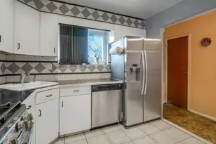 1103 Stadium Ave, Bronx, NY 10465 - Photo 21