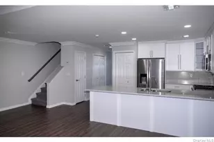 56 Overlook Dr, Farmingville, NY 11738 - Photo 3