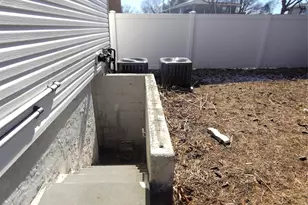 2167A Great Neck Rd, Copiague, NY 11726 - Photo 17