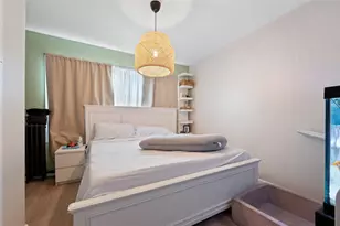 31-29 100th St, East Elmhurst, NY 11369 - Photo 15