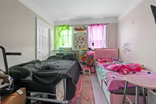 31-29 100th St, East Elmhurst, NY 11369 - Photo 9