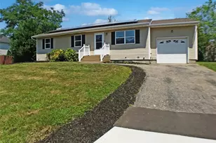 79 Meadow Ct, Brookhaven, NY 11949 - Photo 9