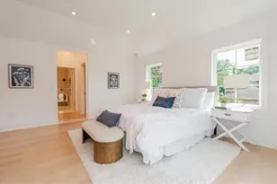 34 Woodland Pl, Great Neck, NY 11021 - Photo 29