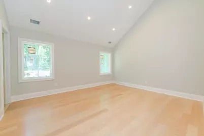 34 Woodland Place, Great Neck, NY 11021 - Photo 35