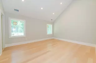 34 Woodland Pl, Great Neck, NY 11021 - Photo 35