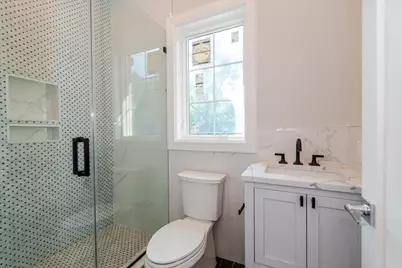 34 Woodland Place, Great Neck, NY 11021 - Photo 27