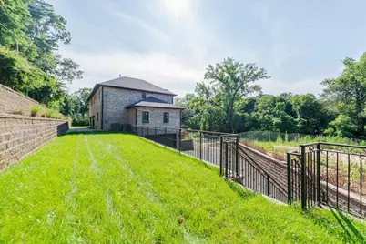 34 Woodland Place, Great Neck, NY 11021 - Photo 47