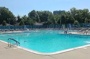 60-19 Marathon Pkwy, Little Neck, NY 11362 - Photo 17