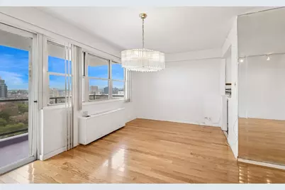 10230 66 Road #19D, Forest Hills, NY 11375 - Photo 5