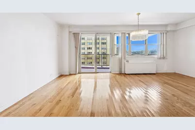 10230 66 Road #19D, Forest Hills, NY 11375 - Photo 3