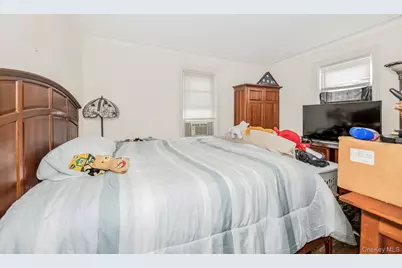 70 Cowles Avenue, Yonkers, NY 10704 - Photo 9