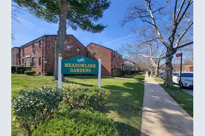 196-32 69th Ave #1st Fl, Fresh Meadows, NY 11365 - Photo 15