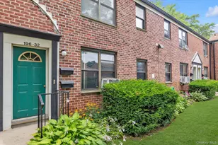 196-32 69th Ave, Fresh Meadows, NY 11365 - Photo 11