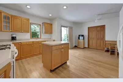 74 Aster Place #74, Bronx, NY 10465 - Photo 7