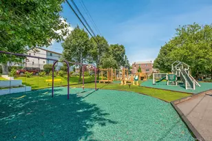 74 Aster Pl, Bronx, NY 10465 - Photo 31