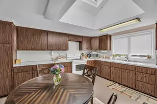 4 Highland Ave, Farmingville, NY 11738 - Photo 9