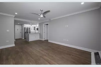 1100 Avalon Street #S1236, Glen Cove, NY 11542 - Photo 3