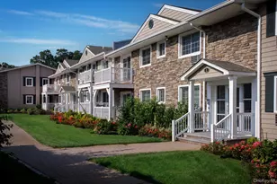 28 Williams Blvd, Lake Grove, NY 11755 - Photo 3