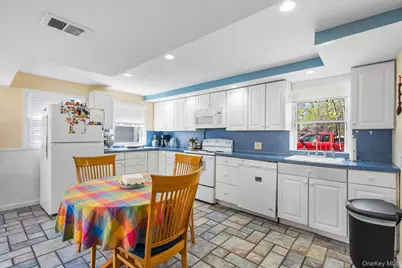 8 Oak Drive, New Windsor, NY 12553 - Photo 33