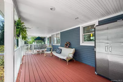 8 Oak Drive, New Windsor, NY 12553 - Photo 5