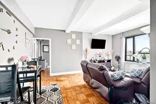 1314 Virginia Ave, Bronx, NY 10462 - Photo 7