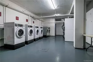 290 Collins Ave, Mount Vernon, NY 10552 - Photo 33