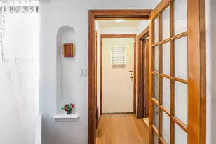 82-19 77th Ave, Glendale, NY 11385 - Photo 9