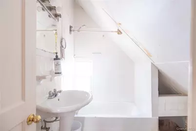 786 N Broadway, Yonkers, NY 10701 - Photo 35