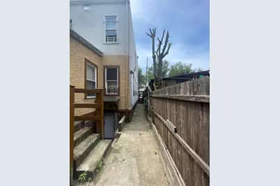 1011 Hemlock Street, Brooklyn, NY 11208 - Photo 13