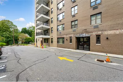 25 Stewart Place #514, Mount Kisco, NY 10549 - Photo 33