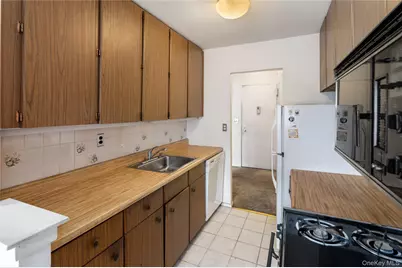 25 Stewart Place #514, Mount Kisco, NY 10549 - Photo 7