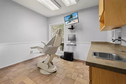 10 Hunter Avenue, Miller Place, NY 11764 - Photo 35